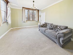 Living Room- click for photo gallery